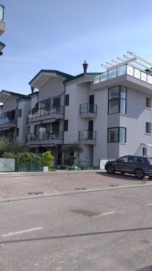 Delle Rose Apartment Eraclea Mare Luaran gambar